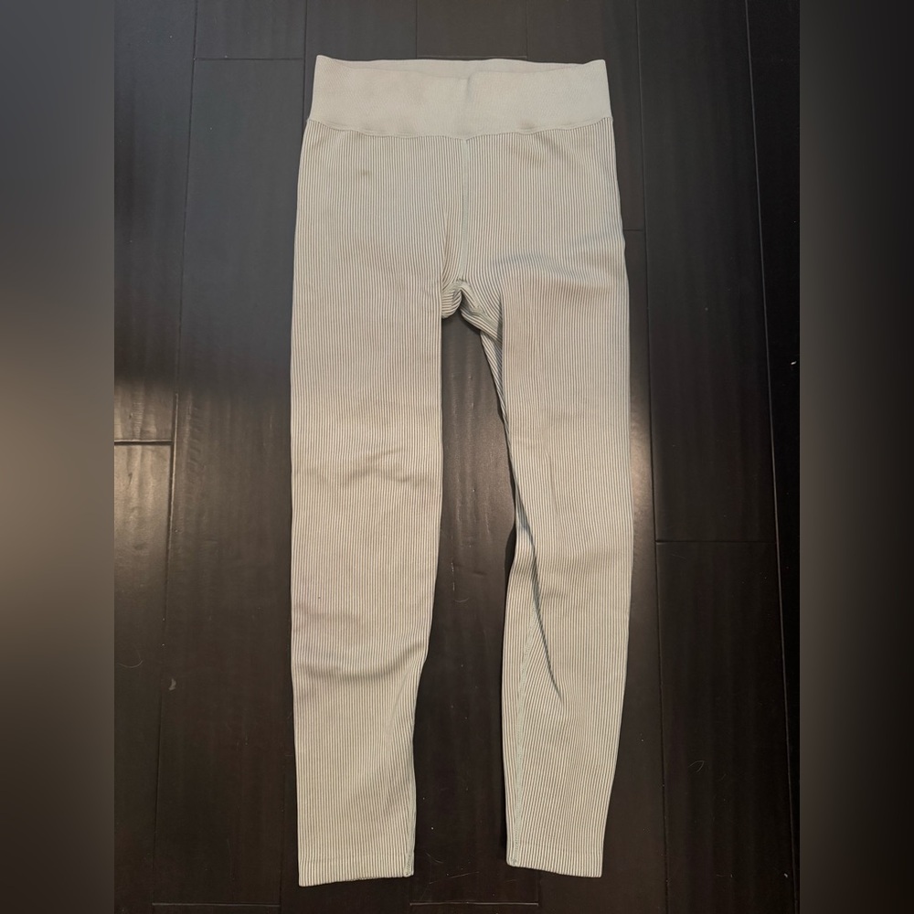 Mint green textured Calvin Klein leggings size Medium